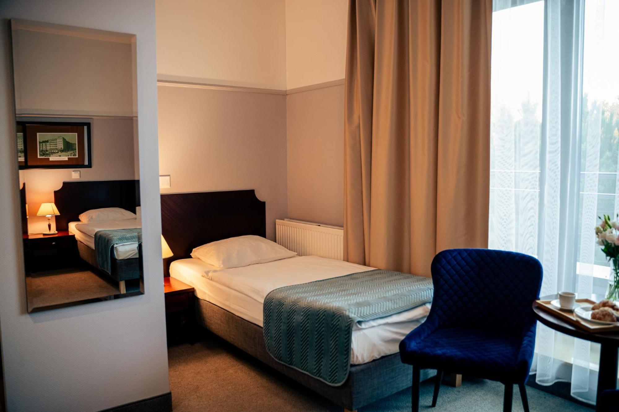 Hotel Kuracyjny Spa & Wellness Gdynia Exteriör bild