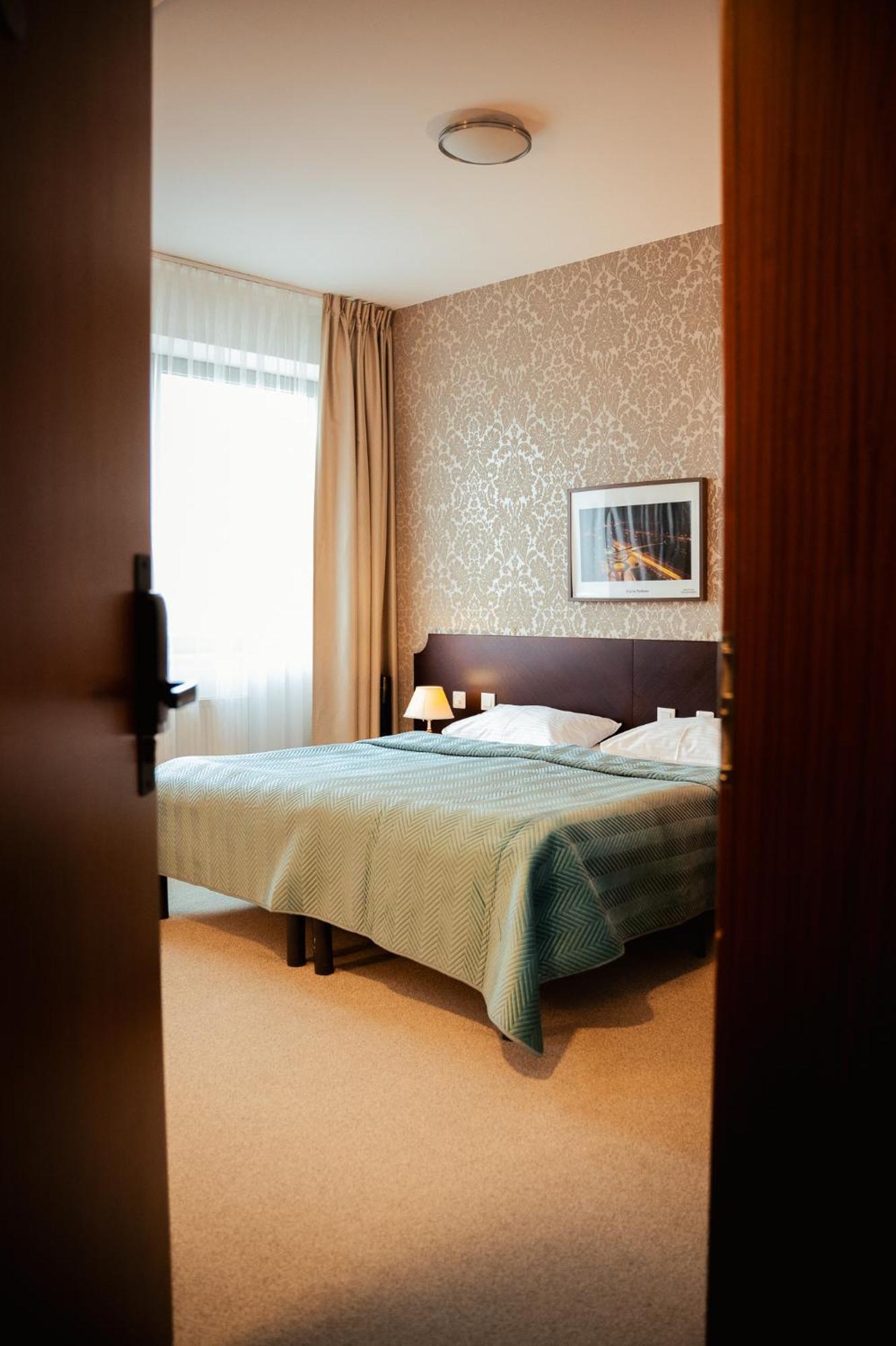 Hotel Kuracyjny Spa & Wellness Gdynia Exteriör bild